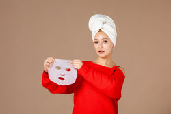 Les Secrets des Soins Coréens : Pourquoi le « Layering » Révolutionne le Skincare
